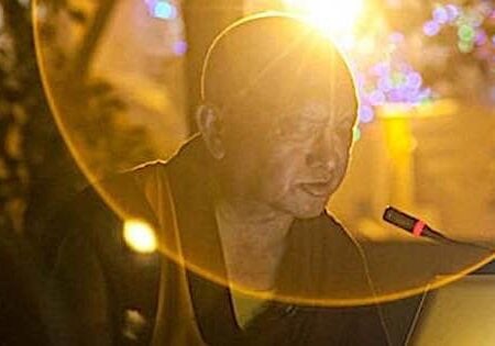 Buddha-Weekly-Lama Zopa and Sutra of Golden Light-Buddhism Lama Zopa expounds on the benefits of the sublime "Golden Light Sutra."