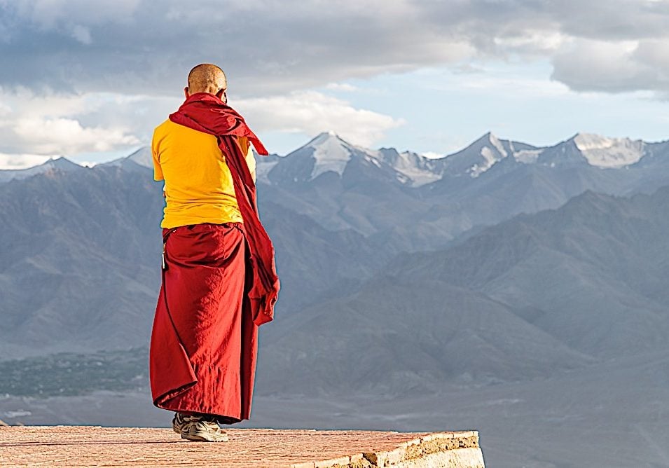 Buddha-Weekly-Monk TIbetan Buddhist mountains dreamstime_xxl_146365031-Buddhism Buddha-Weekly-Monk TIbetan Buddhist mountains dreamstime_xxl_146365031-Buddhism